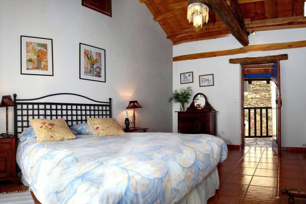 Villa Casa Camarga Santiago Millas Esterno foto
